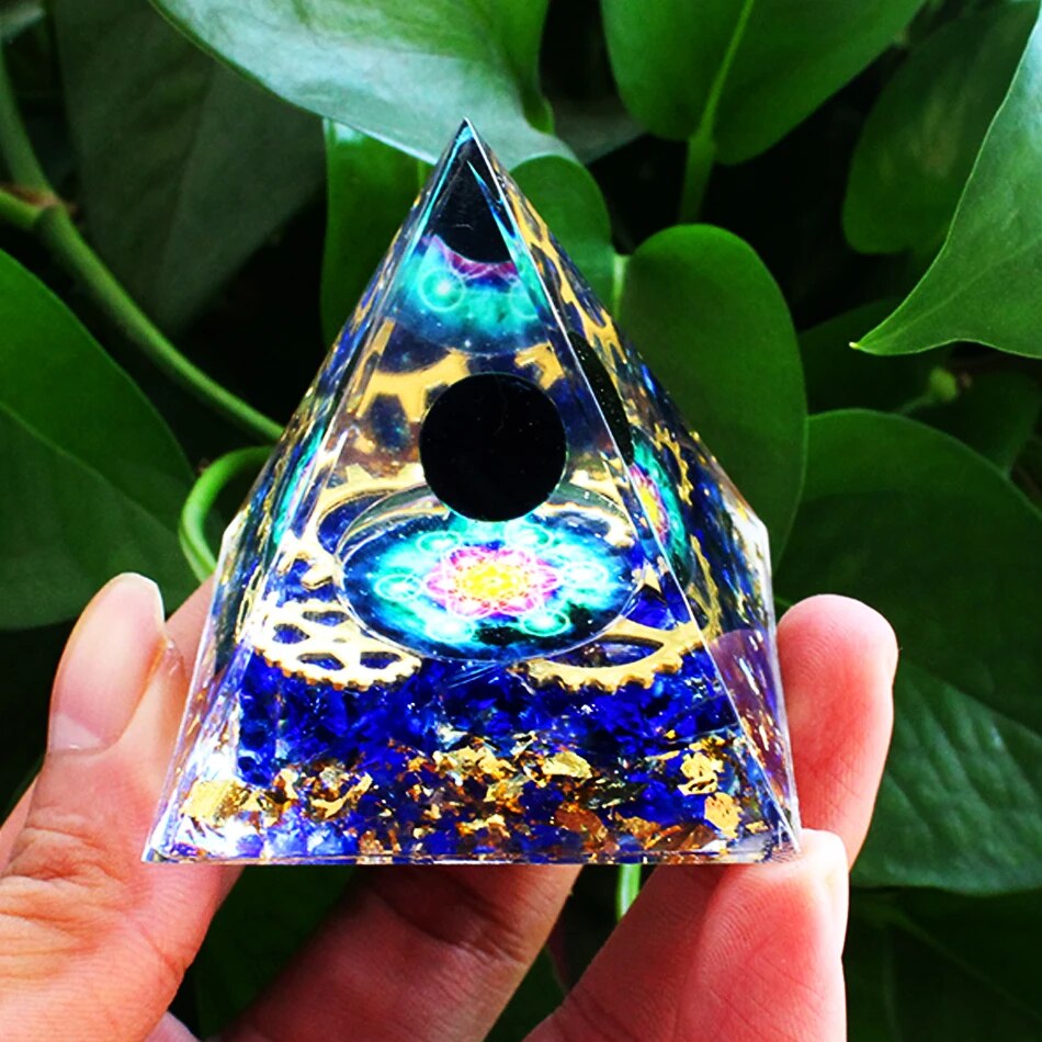 Nouvelle Pyramide Orgone en Améthyste et Péridot - Pierre de Guérison Énergétique, Outil de Méditation, Décoration Intérieure en Quartz